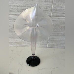 Vintage Jack in the pulpit signed ! Elegant Glass Art vase  - Black base